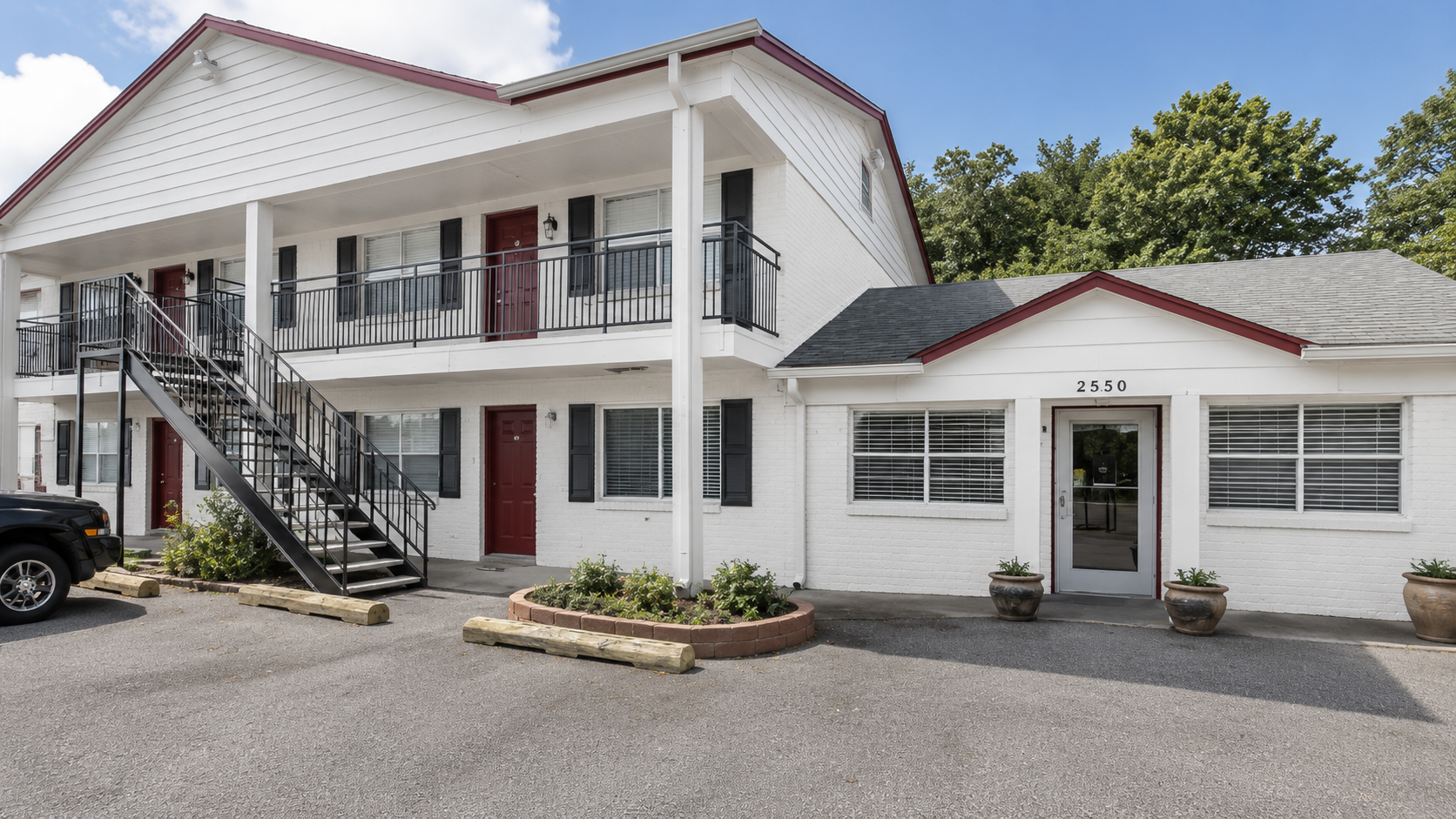 French Quarter Residency exterior front — apartment for rent in Alvin, TX