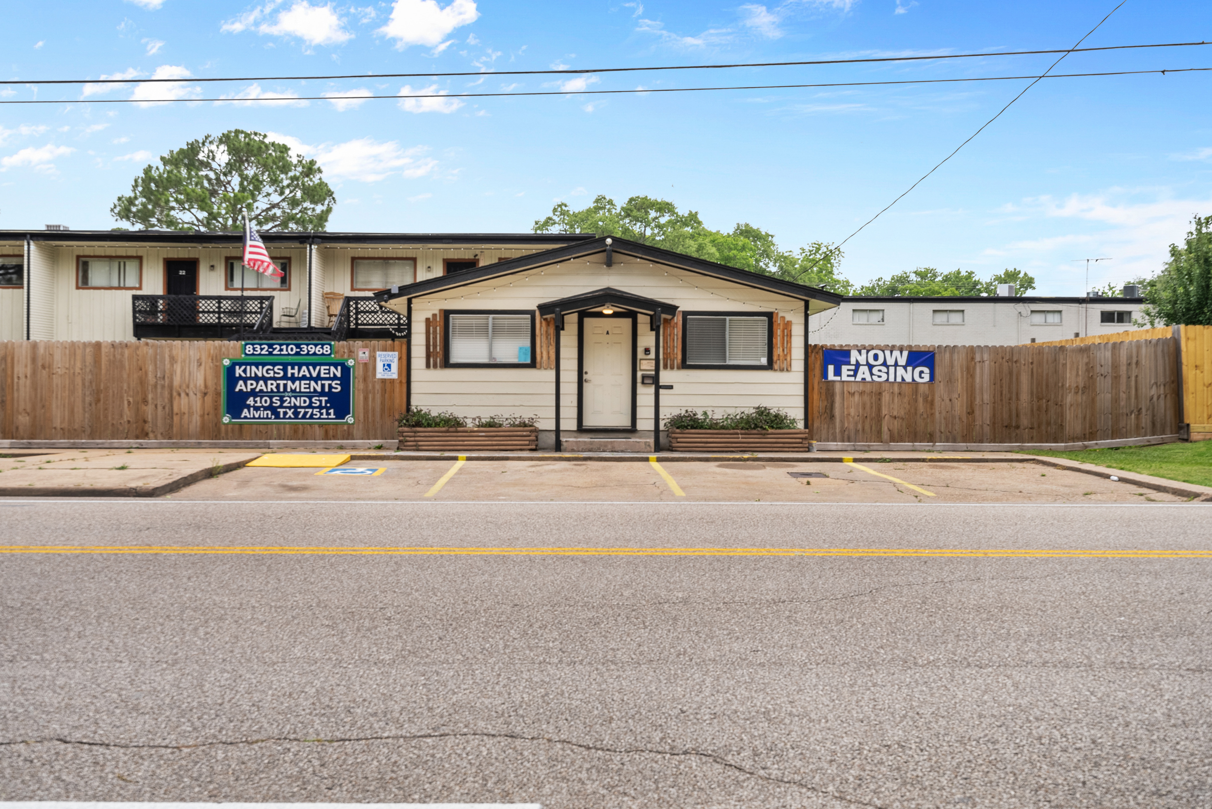 Kings Haven Apartments apartment for rent in Alvin, TX
